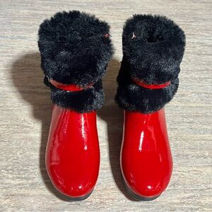 DKNY red glossy ankle boots with faux fur and silver hardware